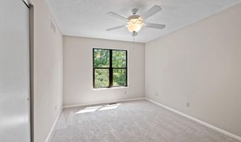 8240 Woodglen Dr, Anderson Twp., OH 45255