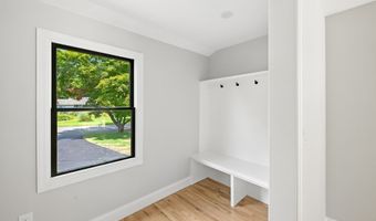 11 Budd Dr, Bethel, CT 06801