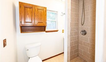 1000 Tater Black Rd, Bentonville, AR 72712