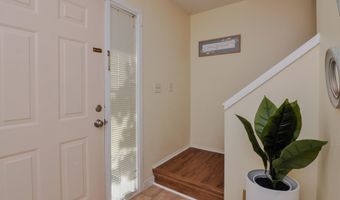 609 Watersedge Dr, Ann Arbor, MI 48105