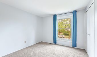 2240 Steeplechase Dr, Ann Arbor, MI 48103