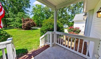 738 Dawson Creek Rd, Arapahoe, NC 28510