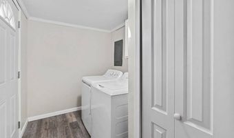 306 E Savannah St, Calhoun Falls, SC 29628