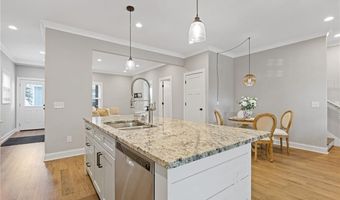 226 Old Canton Cir, Ball Ground, GA 30107