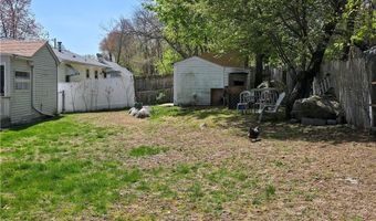 35 Boyd Ave, East Providence, RI 02914
