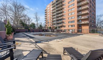 10 Ocean Blvd 4D, Atlantic Highlands, NJ 07716
