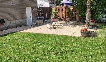 1214 Bryce Ave, Aurora, OH 44202