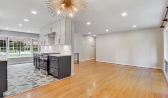 5019 FLEMING Dr, Annandale, VA 22003