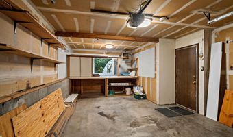 13530 Westwind Dr, Anchorage, AK 99516