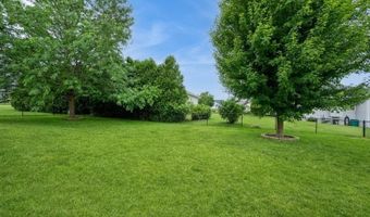 211 Thompson Dr, Atkins, IA 52206