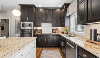 4232 N TERRAVIEW Dr, Appleton, WI 54913
