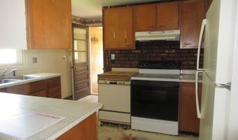 29 Hutchinson Dr, Augusta, ME 04330