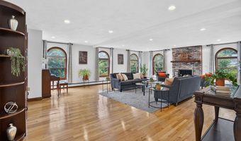 8 Marion Ave, Andover, MA 01810