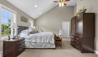1199 Cornerstone Ct, Cheshire, CT 06410