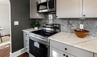 223 Michigan Ave, Alton, IL 62002