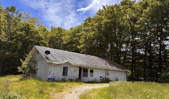 102 Augusta Rd, Belmont, ME 04952