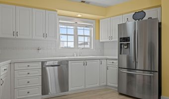 203 Old Causeway Rd, Atlantic Beach, NC 28512
