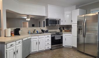 325 S Saunders St S, Aransas Pass, TX 78336