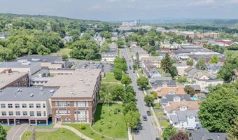 556 N Pearl St, Menands, NY 12204