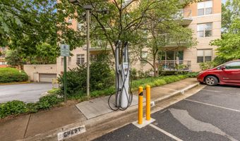 5000 BATTERY Ln 804, Bethesda, MD 20814