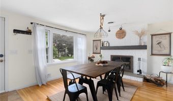 37 Charles St, Barrington, RI 02806