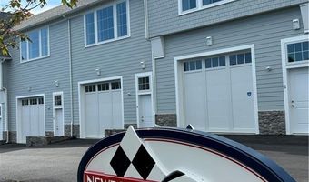 55 John Clarke Rd 3, Middletown, RI 02842