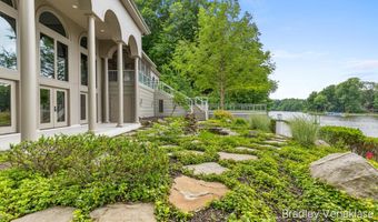 7635 Sandy Hollow Dr SE, Alto, MI 49302