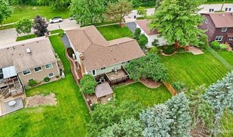 640 Ash St, Algonquin, IL 60102
