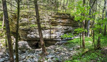 22 Still Hand Ln, Beattyville, KY 41311