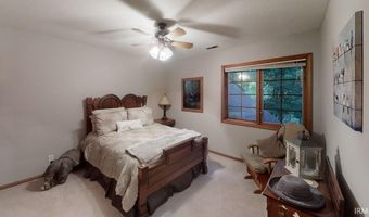 114 Chaudoin Dr, Angola, IN 46703