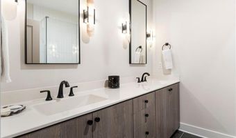 191 Chestnut Cir, Atlanta, GA 30342