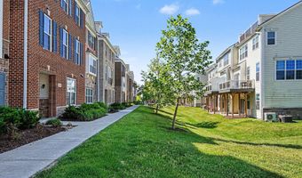 2843 Hardwick Rd, Ann Arbor, MI 48105