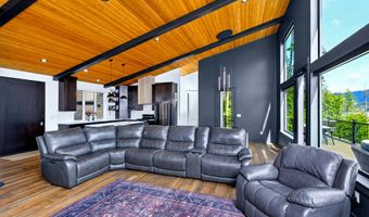 20138 E Cape Horn Rd, Bayview, ID 83803
