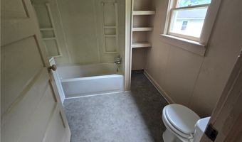 153 Ridgewood Dr, Amsterdam, OH 43903