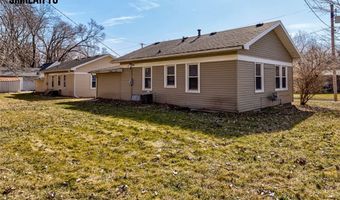 3425 Coy St, Ames, IA 50014