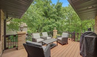2349 Lake View Dr, Ames, IA 50010
