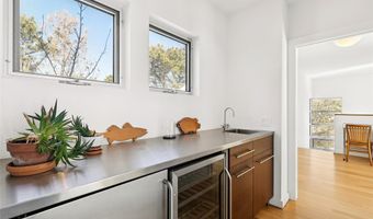 54 Gardiner Dr, Amagansett, NY 11930