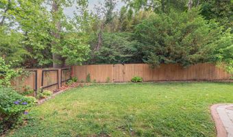9715 SINGLETON Dr, Bethesda, MD 20817
