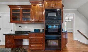 19 Ridge View Ct, Acworth, GA 30101