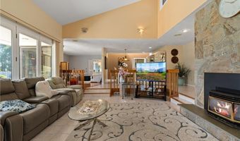 27 Alpine Estates Dr, Cranston, RI 02921