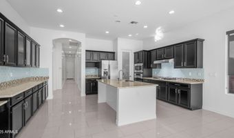 561 W YELLOWSTONE Way, Chandler, AZ 85248