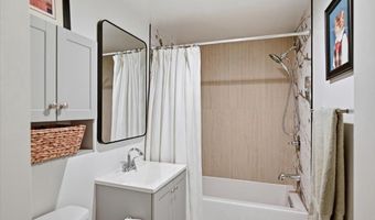 55 SKYHILL Rd 101, Alexandria, VA 22314