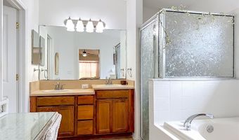 6630 CAMBRIDGE PARK Dr, Apollo Beach, FL 33572