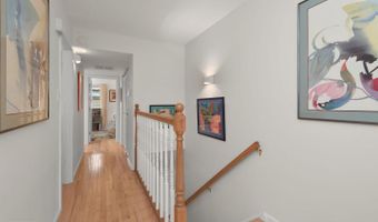 4 DUDLEY Ct, Bethesda, MD 20814
