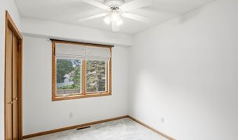 14806 Hallmark Dr, Apple Valley, MN 55124