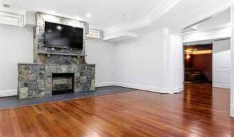 7527 WESTFIELD Dr, Bethesda, MD 20817