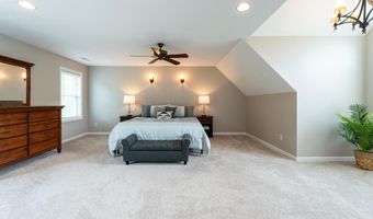 33 Hobart Hill Rd, Brookline, NH 03033