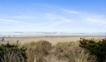 229 S PACIFIC St, Rockaway Beach, OR 97136