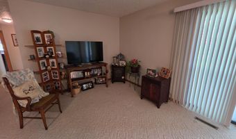 1521 E Melgaard Rd, Aberdeen, SD 57401