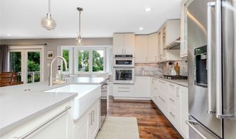 305 NE 54th St, Ankeny, IA 50021